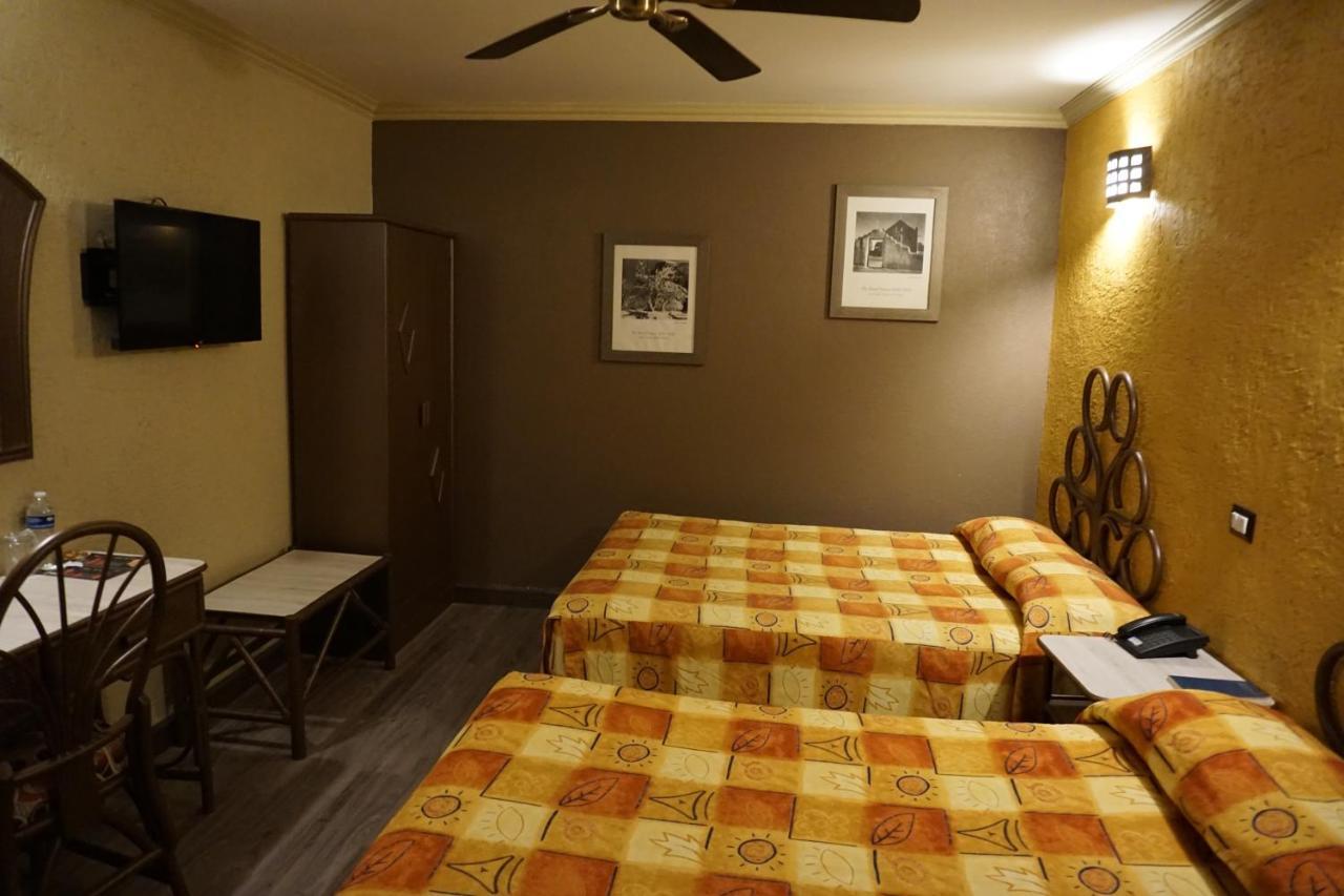 Hotel Plaza Crystal Xalapa Esterno foto